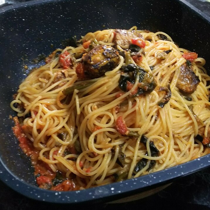 ☆缶詰で簡単☆トマト缶といわし缶の絶品パスタ